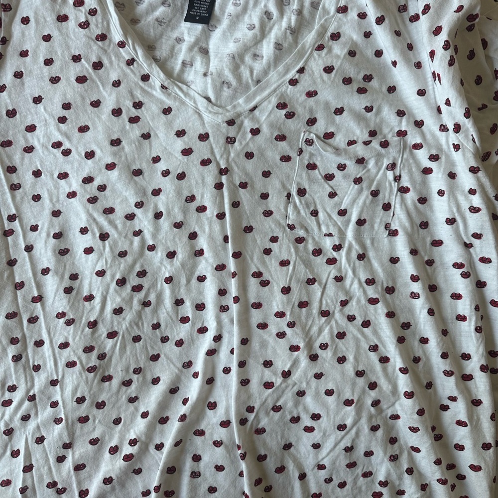 torrid t-shirts (size 4)